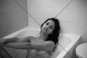 Shanina Shaik Bathtub Black & White  6"x4" 6" x 4" Digital Download