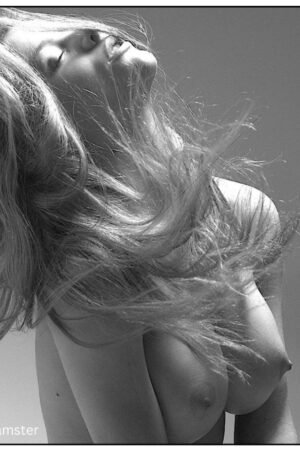 Brooklyn Decker Black & White Glamour 6" x 4" Digital Download