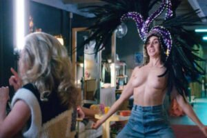 Alison Brie In Carnival Headdress – 6" x 4" Photo Print