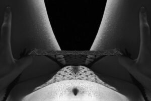 Sensual Erotic Pose Captured in 6" x 4" Photo Print