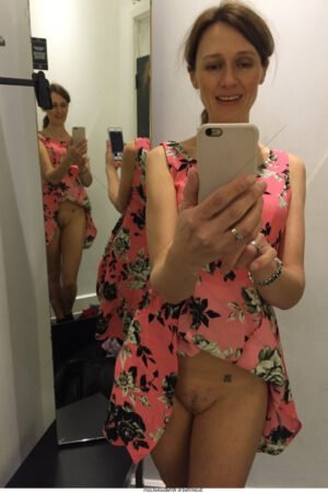 Selfie Time, Women Taking Snaps of Themselves 6" x 4" Photo Print